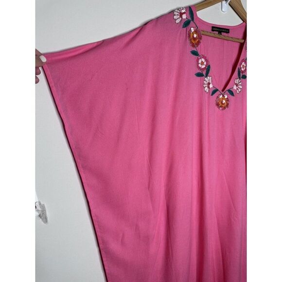 70s Style Caftan Embroidered V-Neck Mrs Roper Pink S/M Barbiecore Boho Chic - Picture 5 of 9